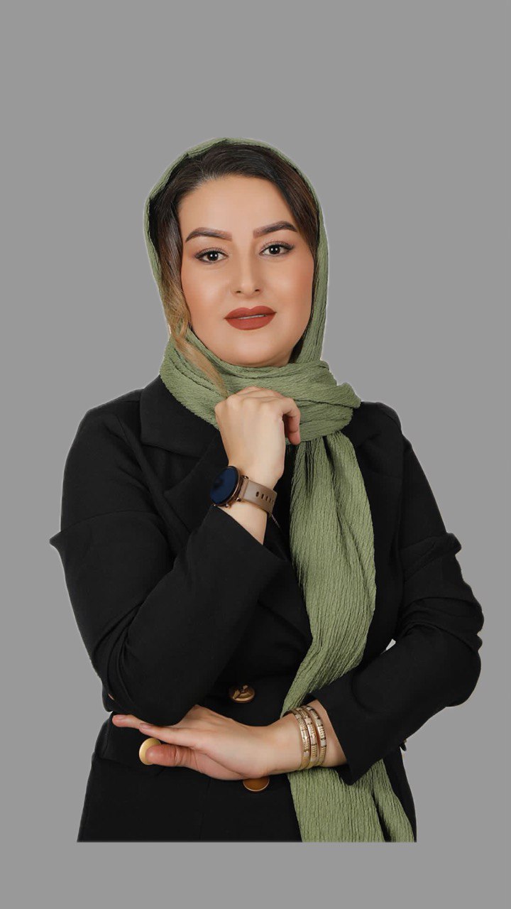 عکس پرسنلی فاطمه درویشی، متخصص آرایش دائم در مشهد